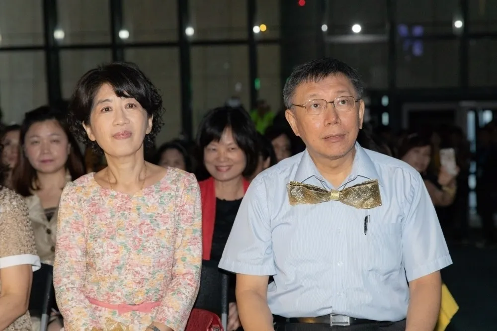投書：柯氏夫妻唱雙簧 　與韓國瑜何異