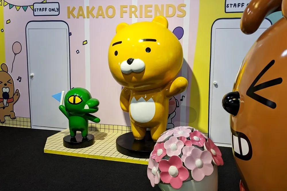 隱藏商品不可錯過！萊恩領軍 KAKAO FRIENDS 快閃店進駐華山文創　超過 800 樣商品一次展出
