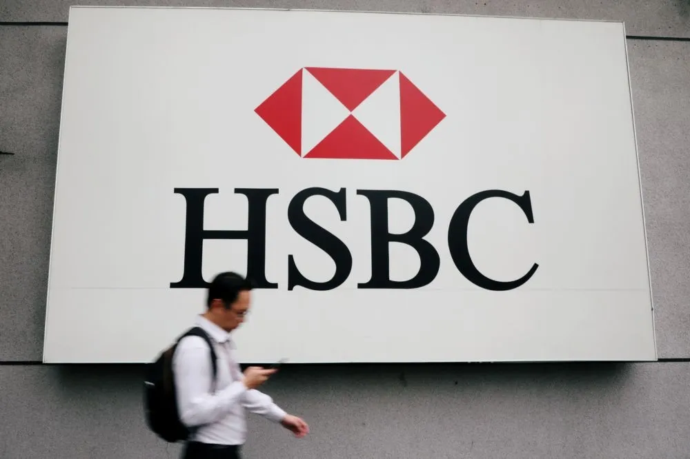 香港匯豐銀行獲利急遽下滑　總裁證實全球將裁員3.5萬人　