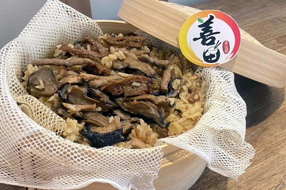 為父親做的油飯　林秉閎「善田素油飯」飄香全台