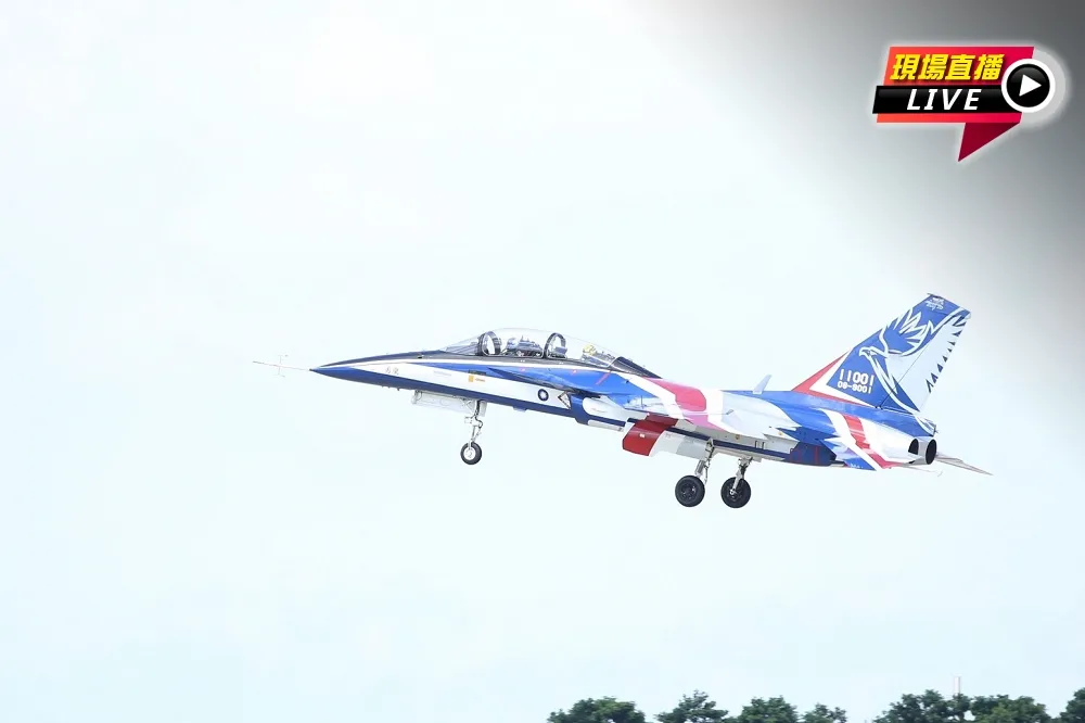 【直播】蔡英文主持勇鷹高教機首飛　漢翔已完成4架原型機