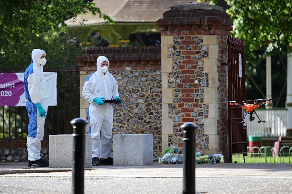 利比亞男闖反歧視集會砍殺釀3死　英國定調恐佈攻擊積極偵辦