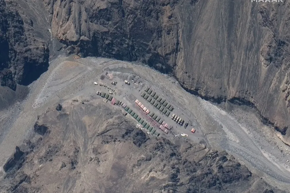 【中印衝突】衛星照曝解放軍建營地擴軍　印度報復扣押中國進口貨物