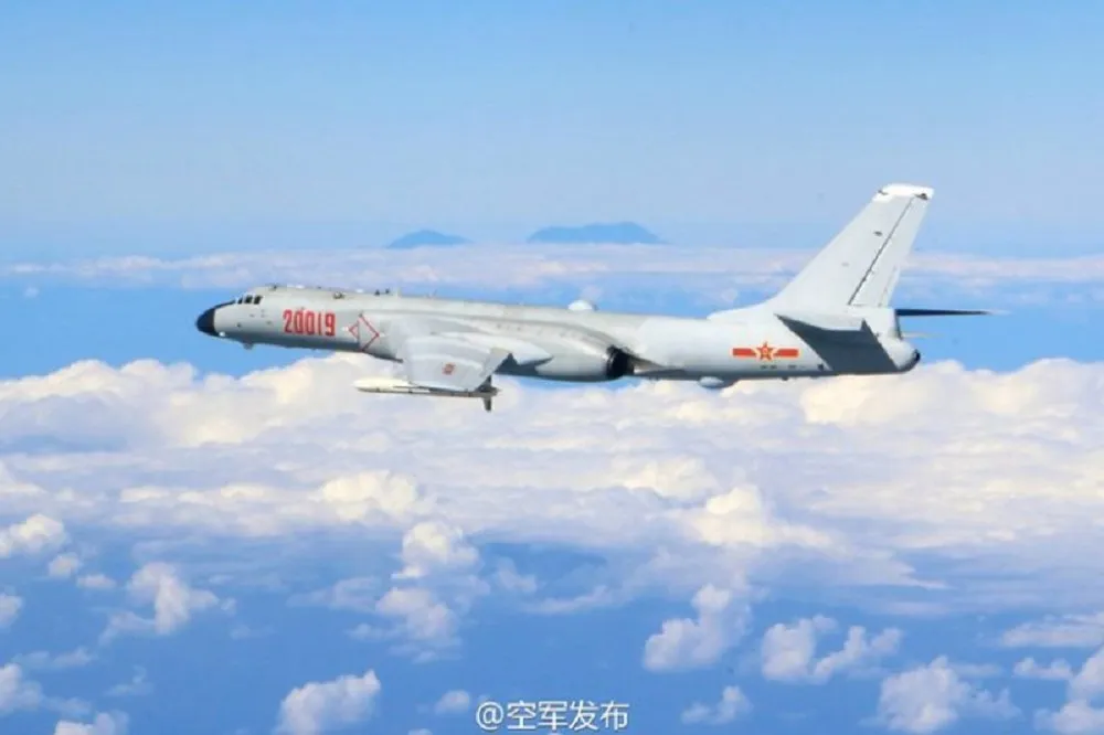 【美中尬場】跟風美軍電偵機　解放軍機也現蹤台灣西南方空域