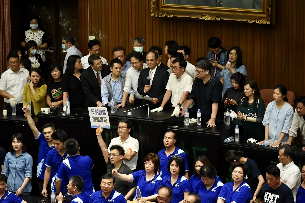 綠委今輪班夜守議場　確保監院人事案7/17如期投票