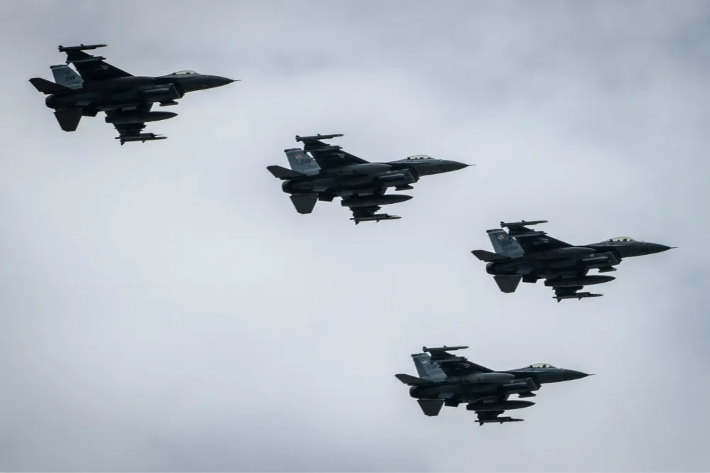 美軍一架F-16C戰機於訓練期間墜毀　飛行員不幸殉職