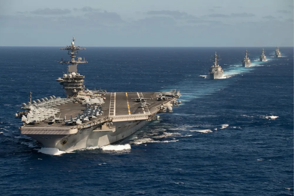 【半年煎熬】歷經肺炎疫情與艦長撤換風暴　美羅斯福號航艦終能回家