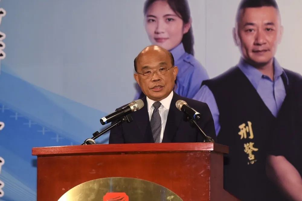 【左手蘿蔔右手鞭】舞廳爆砍死人　蘇貞昌當徐國勇面訓誡各縣市警局長