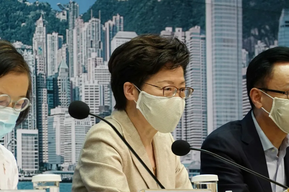 【新冠肺炎】香港單日新增108起確診　擬強制公共場所戴口罩