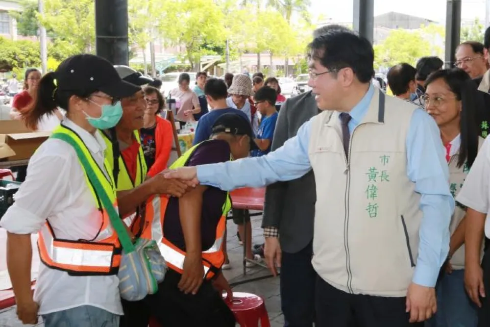 黃偉哲第一名 台南市長網路好感度全台稱王