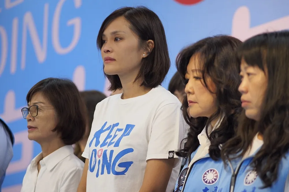 【李眉蓁棄學位】選舉公報印製ing　高市選委會：原則上不可能重印