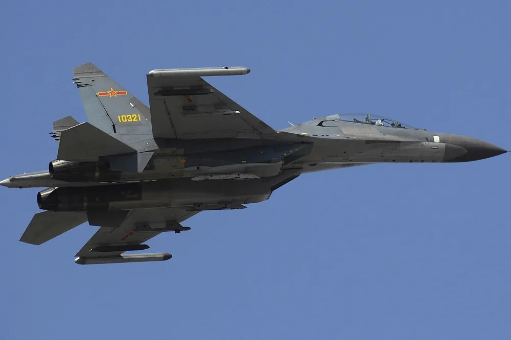 【情勢緊張】解放軍機、美軍機台海空域對峙　我空軍5小時兩次起飛趕人