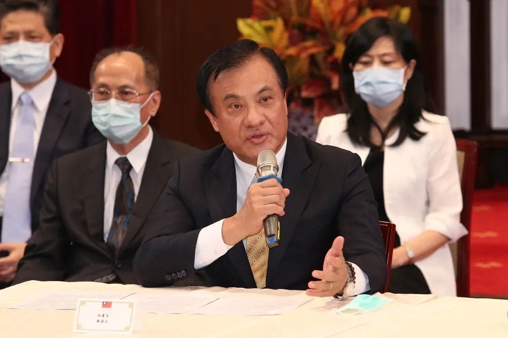 【中山大學論文風波】蘇嘉全10年前遭檢舉抄襲　陳菊指導教授任高捷董座