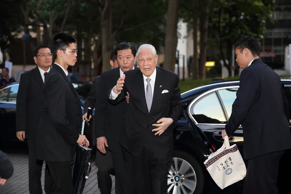 【李登輝辭世】李登輝回憶錄：很多國民黨的人都覺得被我騙了　