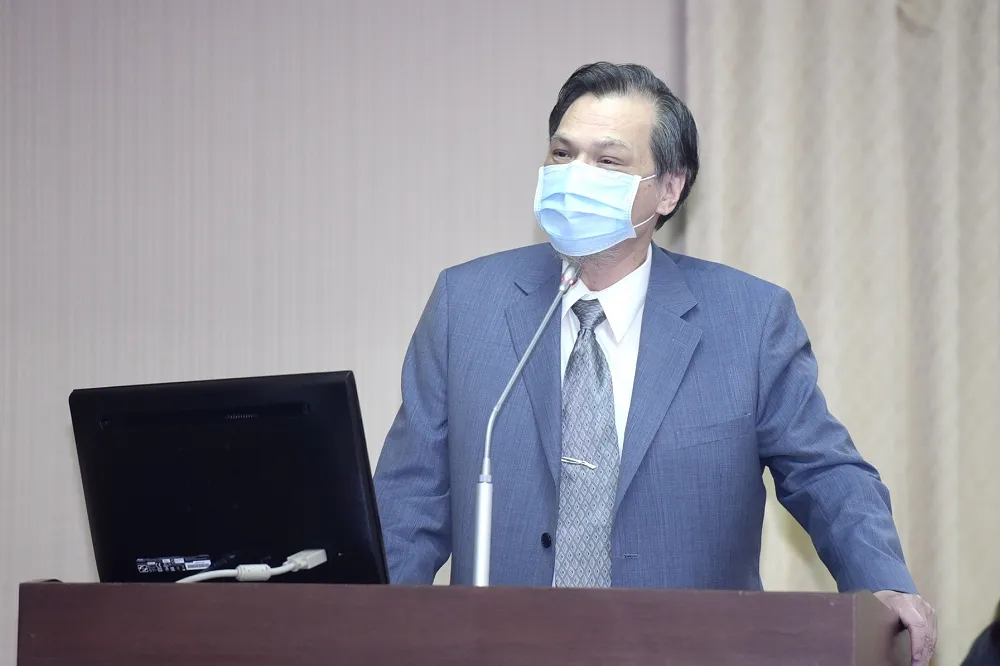 境外陸生返台急轉彎　陳明通：只是暫緩沒有不放