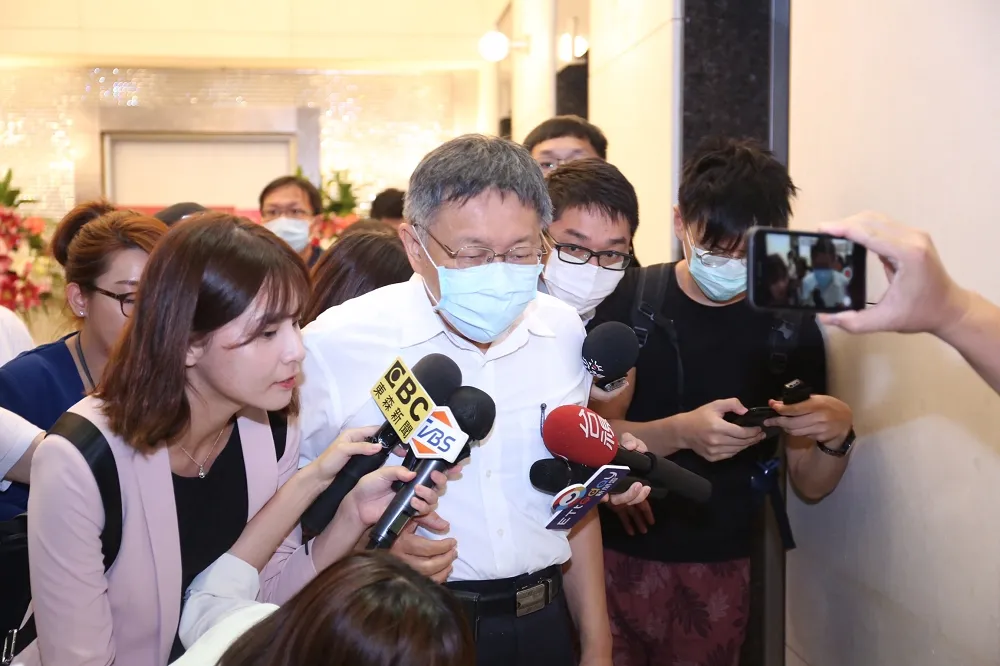 「搞不懂」林穎孟、黃郁芬為何退黨　柯文哲：北市議會時代力量已不見了