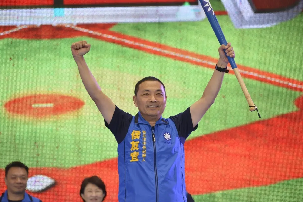 【測風搏大位】侯友宜連不連任都是挑戰　「保溫」超人氣成難關