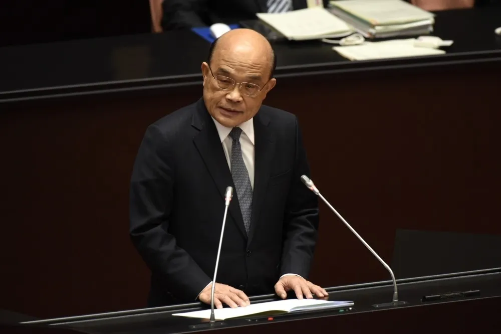 政院敲定2021年總預算2兆450億　歲入與歲出差短1165億元