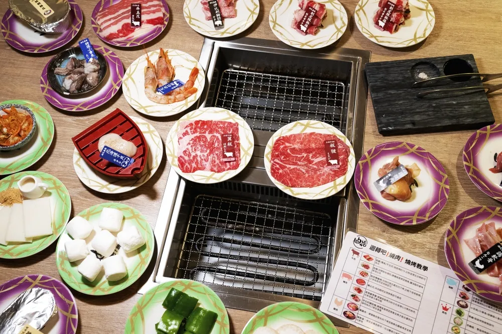 【開箱片】一個人也能吃！全台第一間迴轉燒肉「油花 迴轉吧！燒肉！」