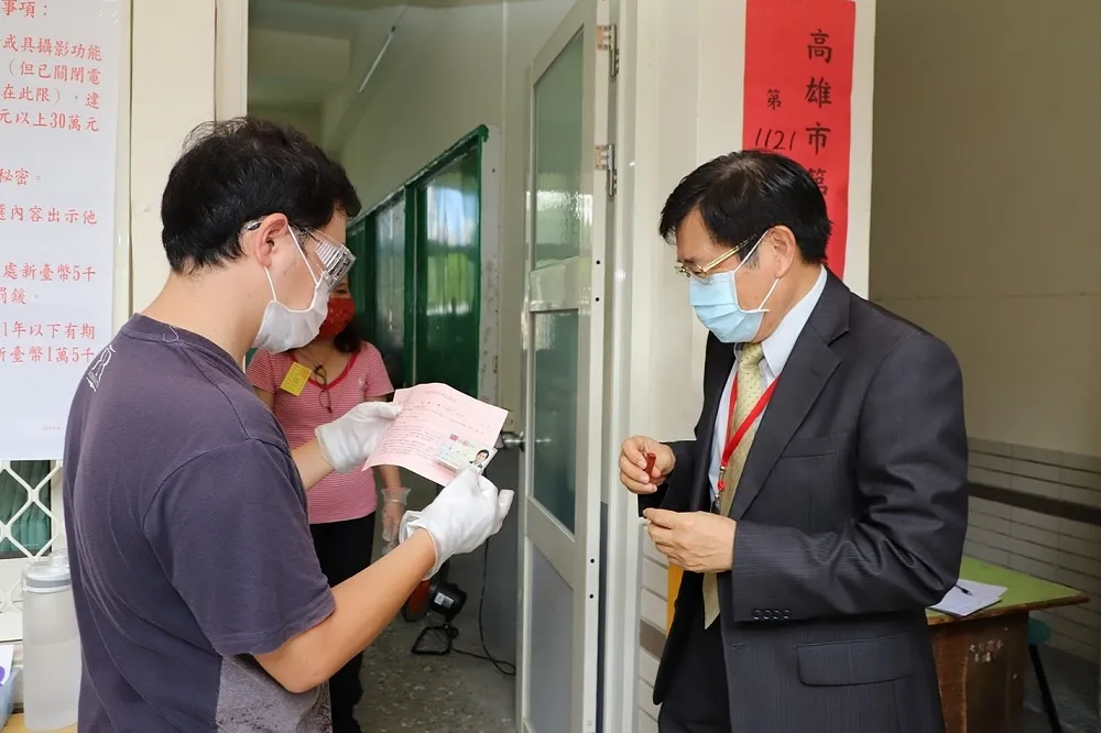 【高雄市長補選投票】市選委會估計投票率約5成　高於罷韓投票