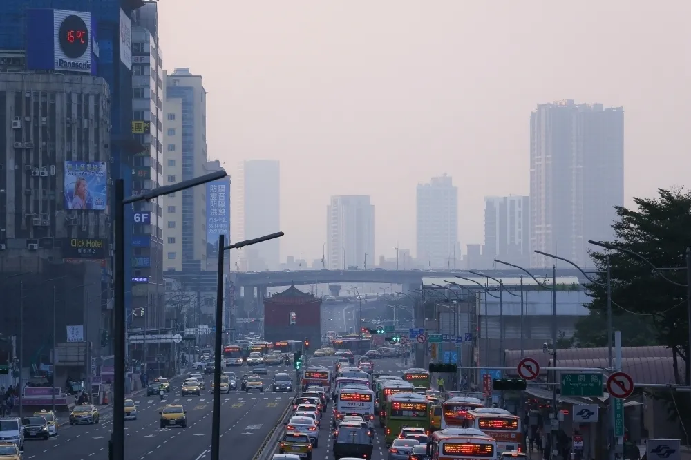 空汙矛頭指向老車　八萬運匠怎能服氣