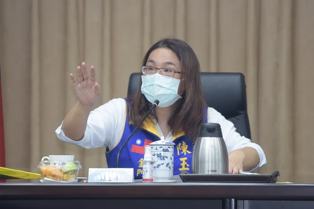 考察東沙島申請作業不及喊卡　陳玉珍怒：國防部技術性干擾