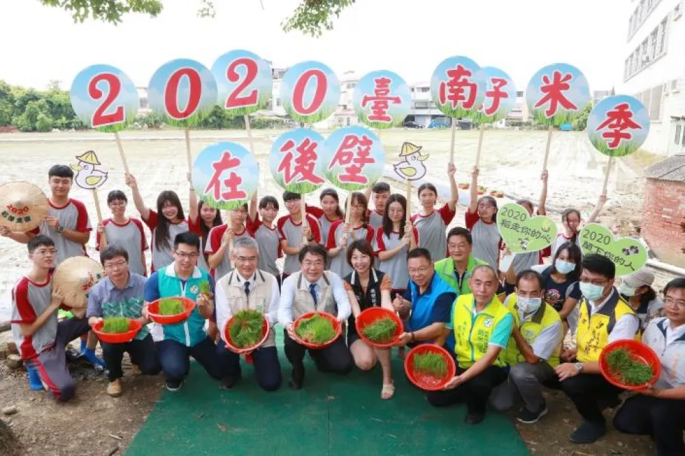 後壁稻田彩繪插秧開跑 台南好米季10月初搭配國慶煙火登場