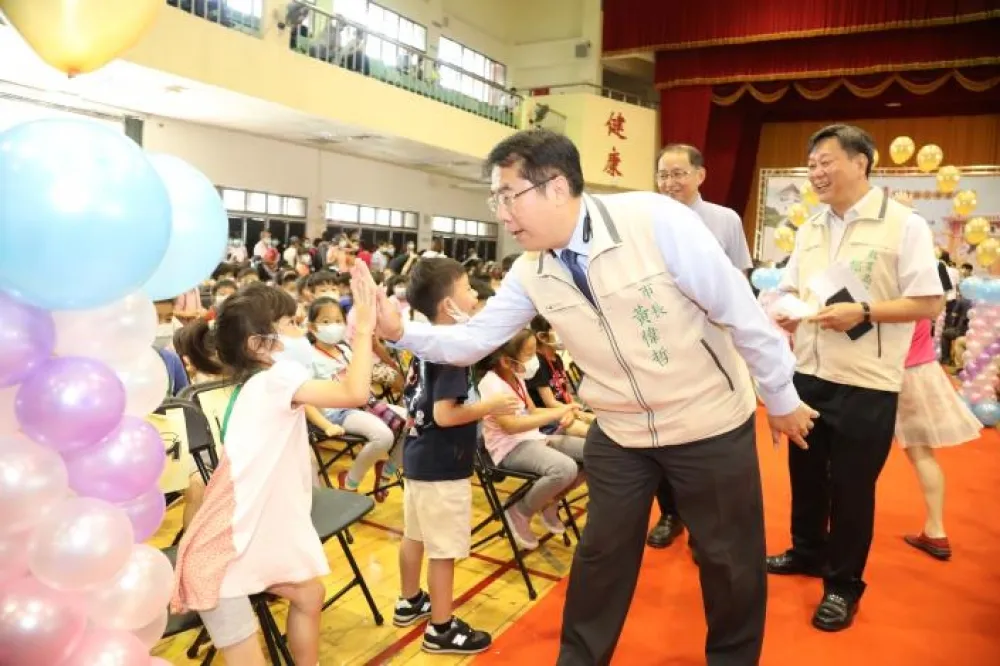 台南市衛生局開出第一張罰單  接單者竟然是市長黃偉哲
