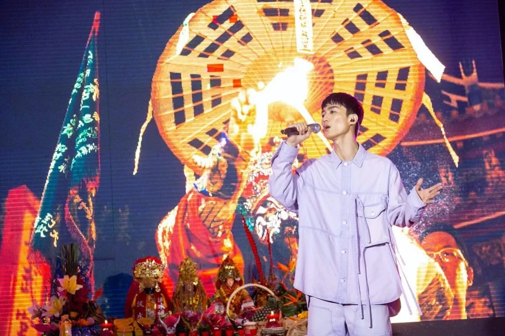 【不怕邪】李英宏〈跳鍾馗〉助唱《粽邪2》　溫貞菱MV扮鬼電暈李友廷