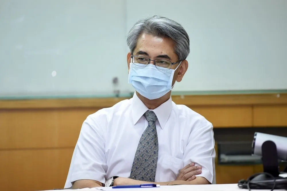 【萬人血清案】台大公衛院長鄭守夏公開信：校方已啟動調查
