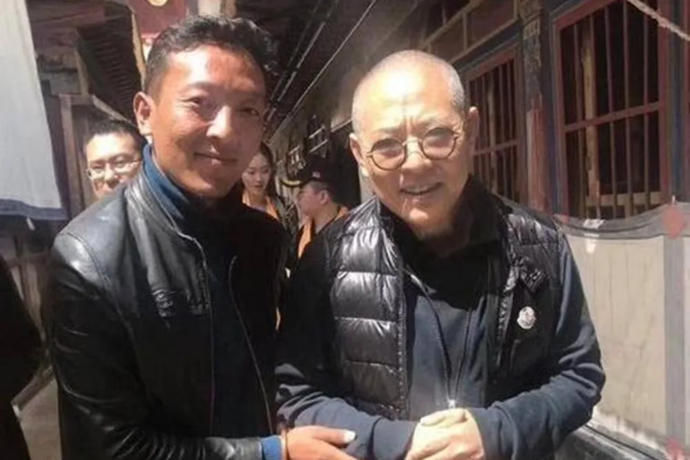 李連杰急速衰老？經紀人澄清：照片拍壞了