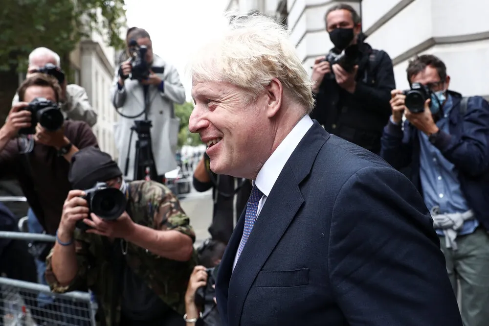 【新冠肺炎】英國確診病例激增　將限制六人以上聚會