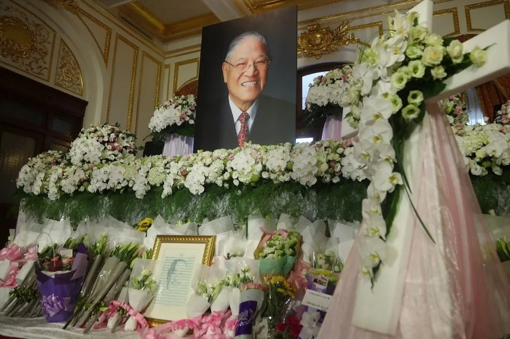 李登輝追思禮拜19日登場　蔡英文頒褒揚令、賴清德率5院長覆蓋國旗