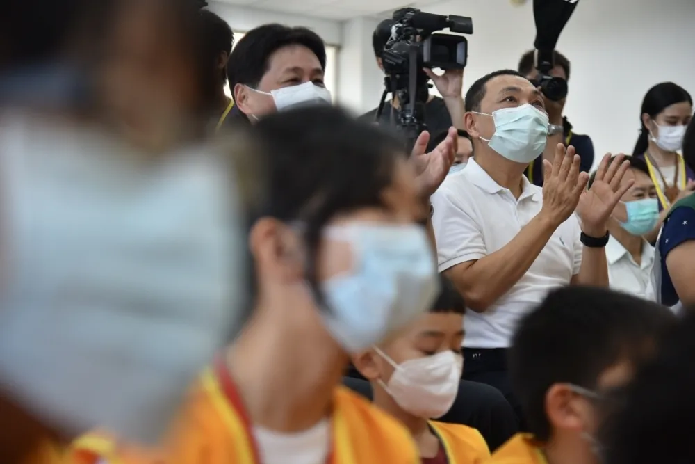 國民黨預備2022「守成戰」　黨內籲提前民調助11首長拚連任