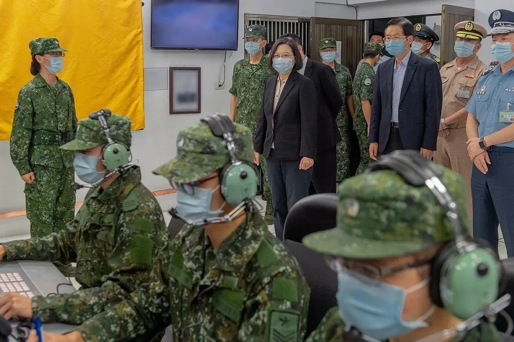 認知戰大反攻！蔡政府回擊解放軍挑釁　祭記者會密集揭露攻勢