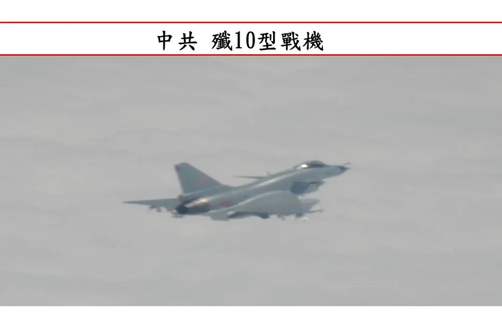 解放軍機全面逼近西部領空　國軍1小時內連發16次廣播驅離