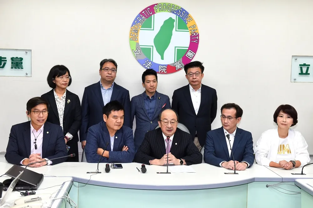 民進黨立院黨團幹部出爐　莊瑞雄接書記長、鄭運鵬續任幹事長