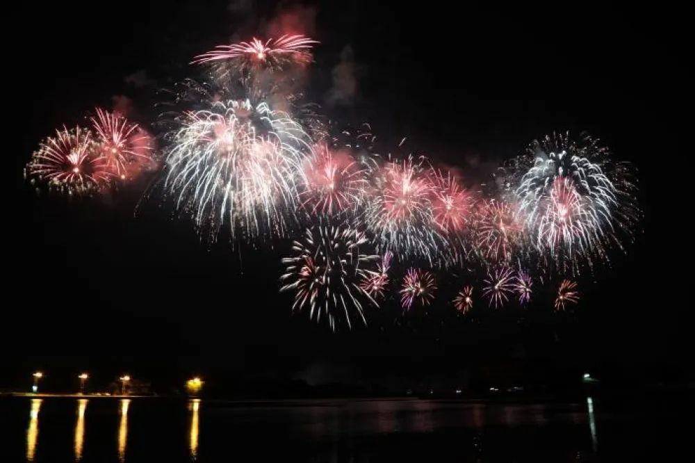 台灣今晚最美的夜空在安平  黃偉哲親自監測國慶焰火