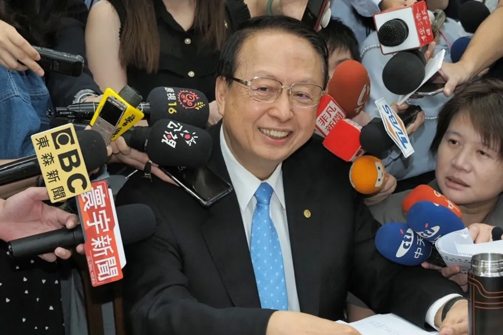 高鐵董座遭爆開1次會爽領8千車馬費　林佳龍：不該領就不能領