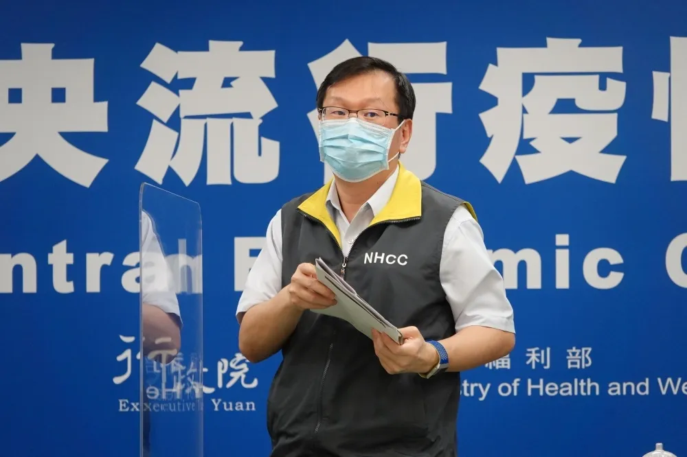 【快訊】再添1境外移入新冠個案　指揮中心14:00火線說明