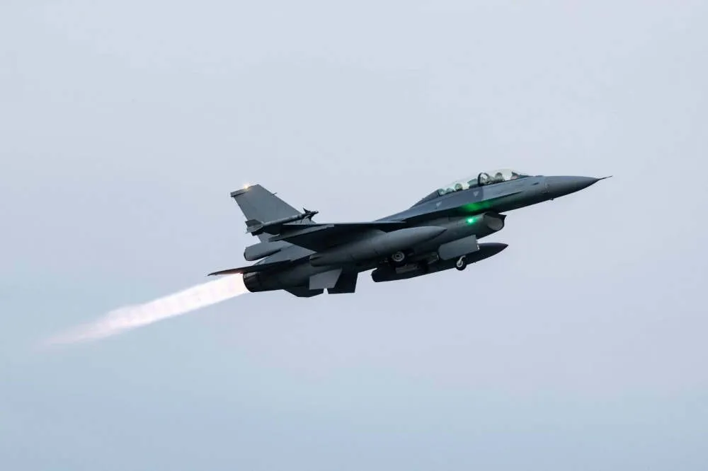 【耗資逾41億】解放軍機頻擾台　國防部：今年空中戰巡兵力達4132架次