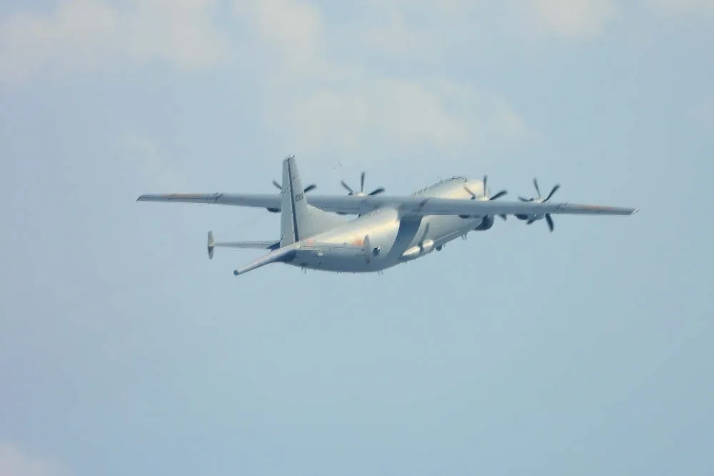【音檔曝光】解放軍機擾台首度回嗆　「台灣地區，我是中國人民解放軍，正在進行例行訓練！」