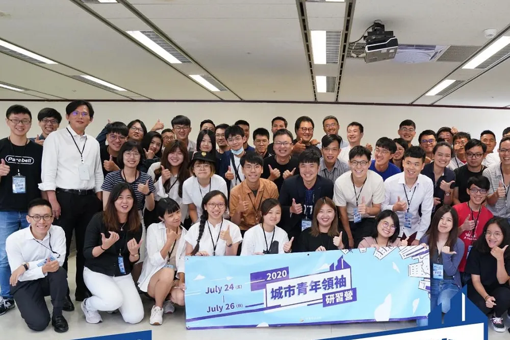 黃國昌「淡出黨務」甩脫國運昌隆黨　組外圍協會為2022開路