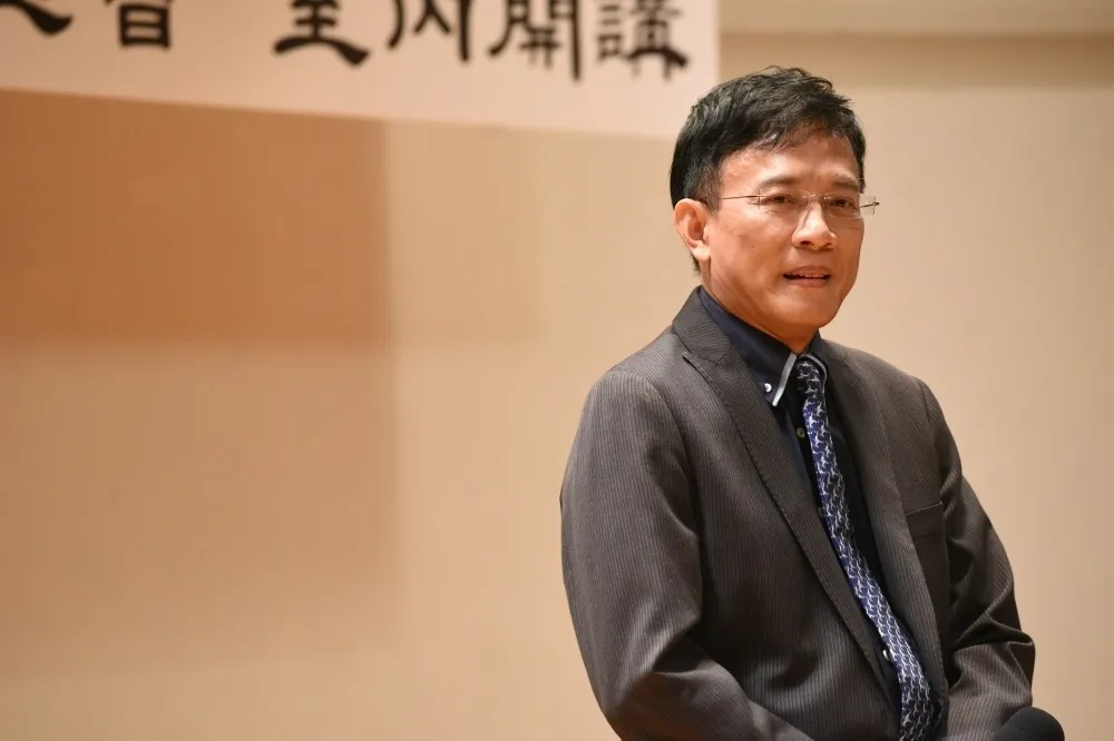 【被蔡英文告】賀德芬拒出庭　彭文正應訊前引述「馬太福音」
