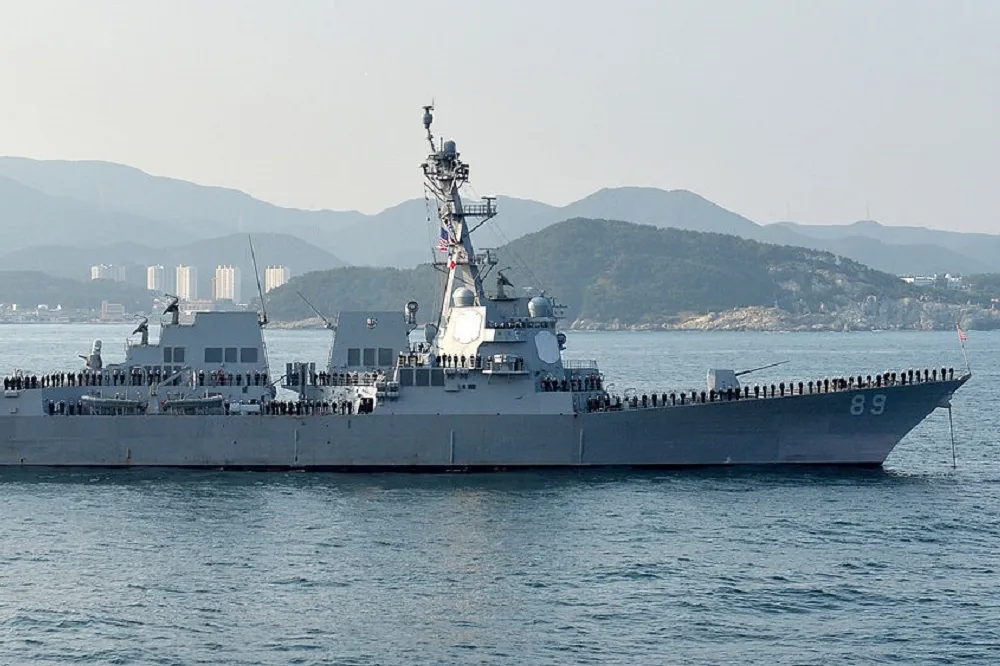 美國驅逐艦14日行經台海北駛　國防部全程掌握