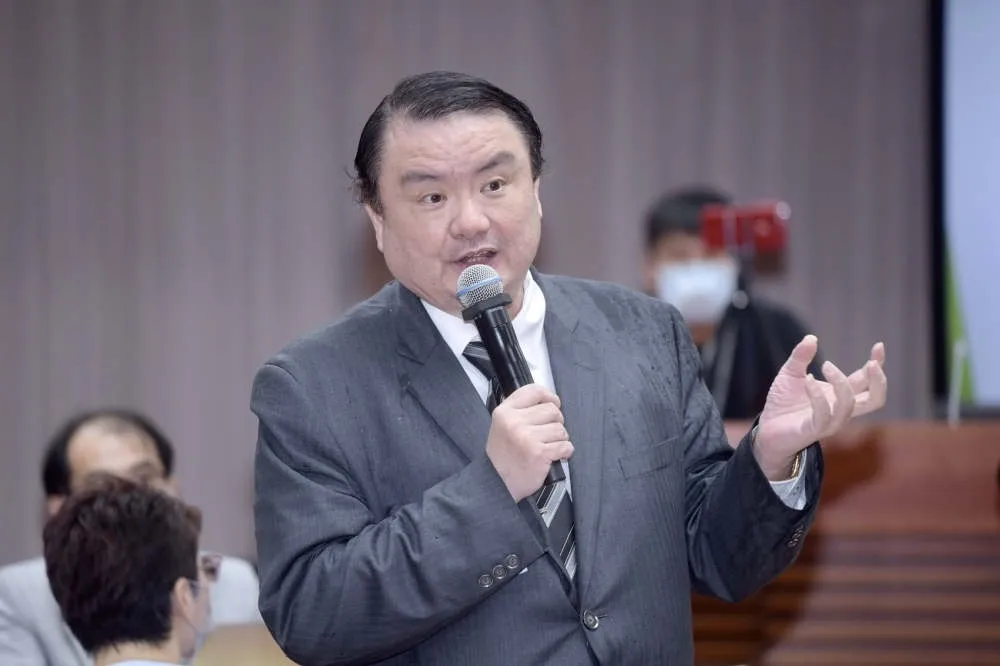 名檢劉承武咆哮鄰居　遭蔡清祥批「丟臉」