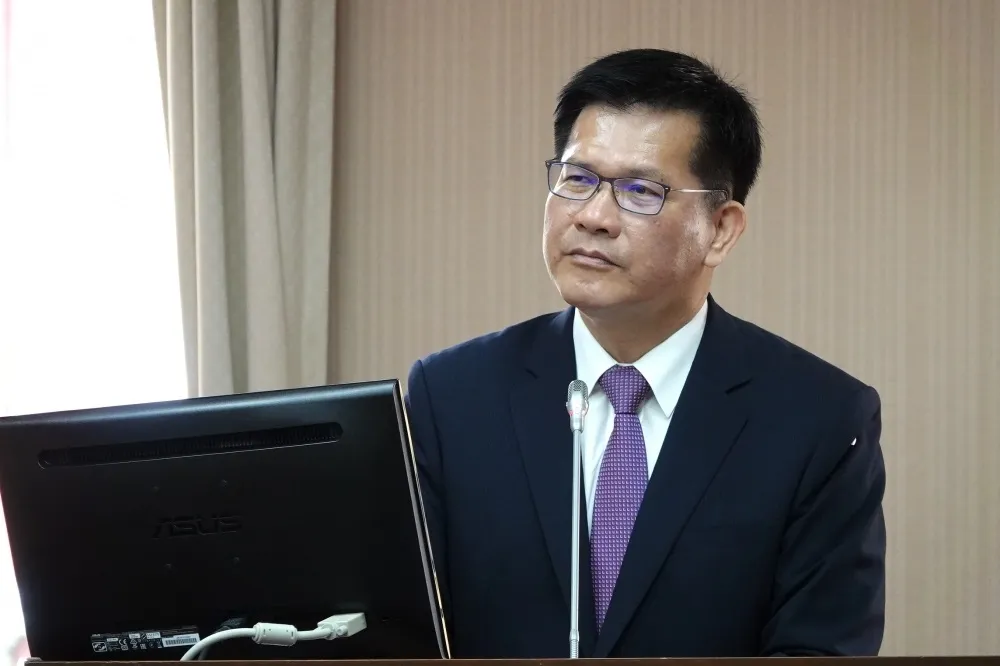 【通報不實】台鐵44公分斷軌竟讓兩列車通過　林佳龍氣喊「嚴懲」
