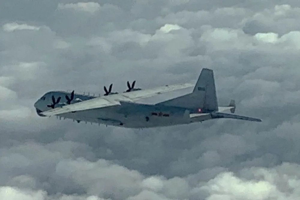 10月第15次擾台！　運8反潛機光復節再闖我西南空域