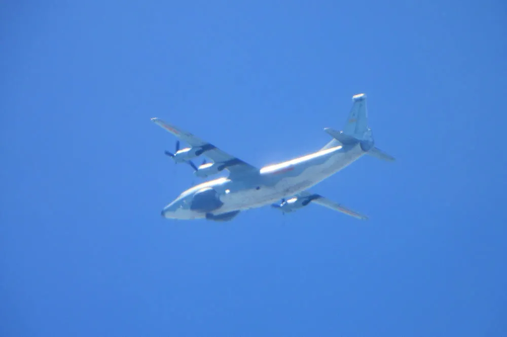 解放軍機本月第17次擾台　「運8遠干機」侵我防空識別區