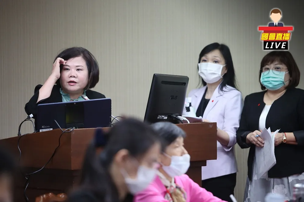 【國會直播】面對勞保年金財務危機因應　勞動部長許銘春立院報告備詢
